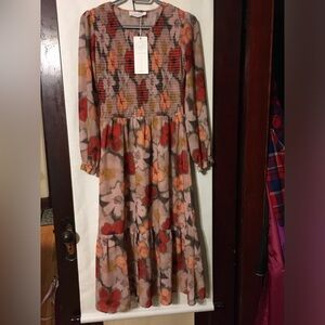 New with tag Mad About Style For the Jilly Box Grace Smocked Midi Dress Size S